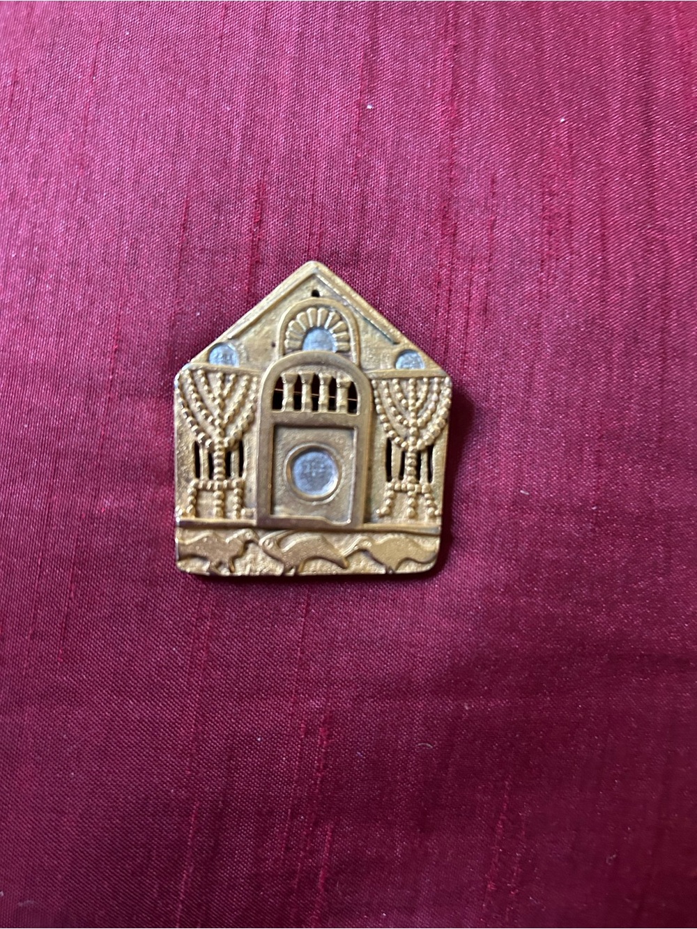 Vintage Metropolitan Museum of Art Jerusalem Temple brooch /  pendant